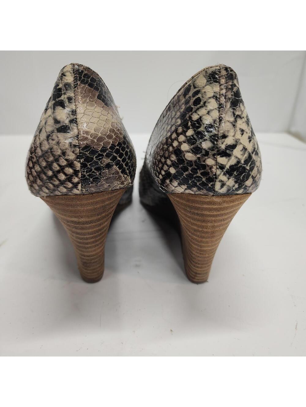 Kenneth Cole Reaction Snake Print Wedge Heels Pumps Women’s 9.5 EUC - Picture 3 of 6
